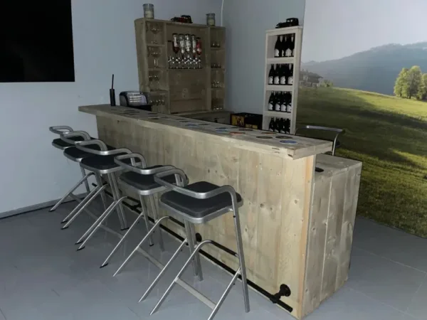 Bar Basti 16