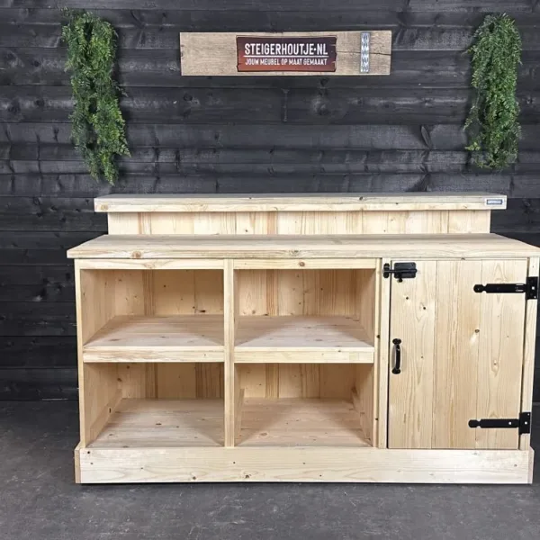 Bar Basti 24