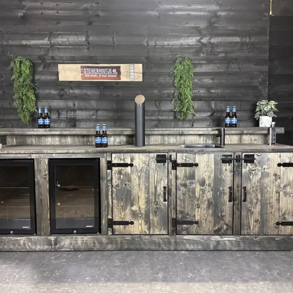 Bar Rocky 3