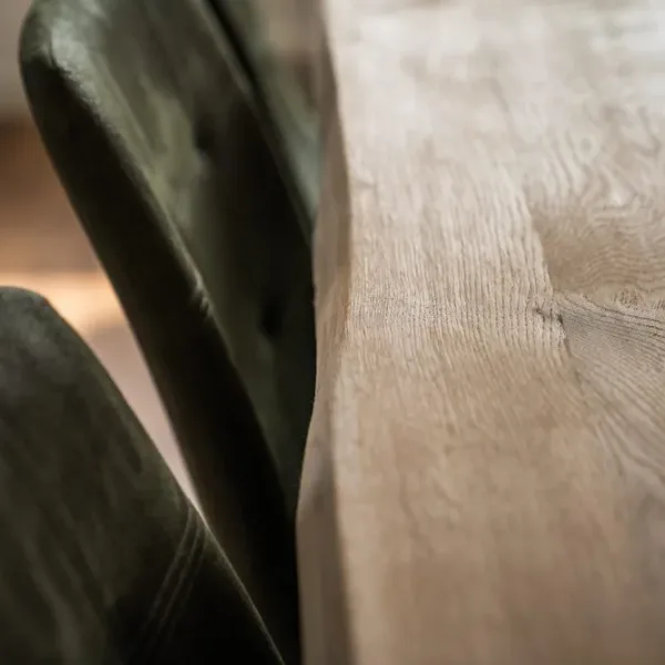 Eiken (boomstam) tafel met stalen rechte poten 10