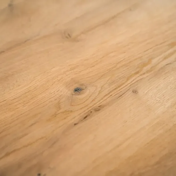 Eiken (boomstam) tafel met stalen rechte poten 11