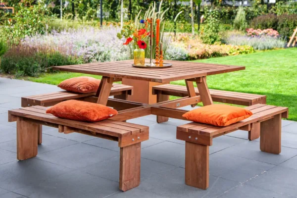 Hardhouten picknicktafel Vierkant 1