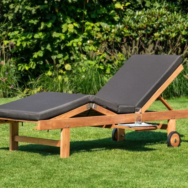 Teak sunlounger Wembley 1